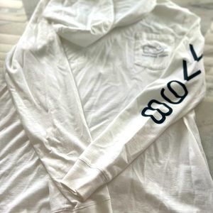 2cotton T-shirts vineyard vine